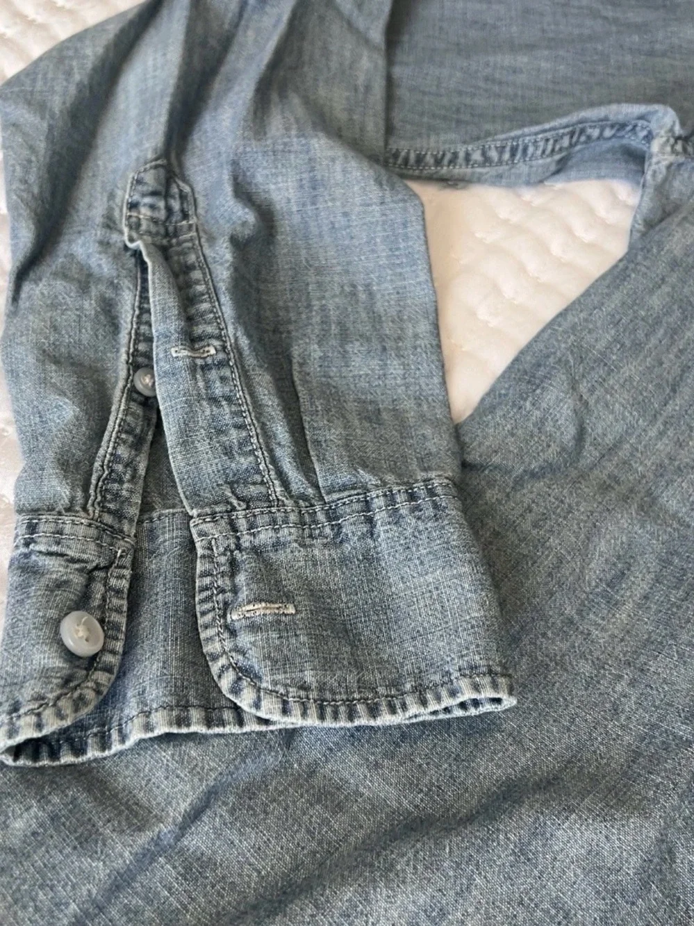 J Crew Shirt Mens Medium Slim Chambray Denim Button Down Blue Casual Business